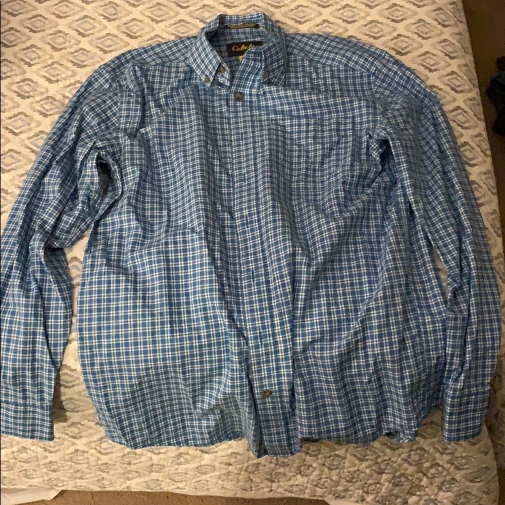 Cabelas button down shirt. LT